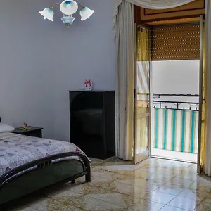https://il-cuore-di-napoli-naples.hotels-amalfi.com