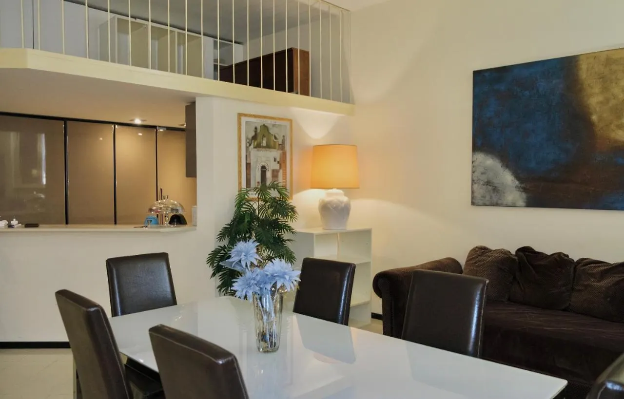 Appartamento In Pieno Centro Roma - Lily'S House 0*, Rome